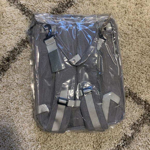 Brand new diaper bag - Picture 4 of 4